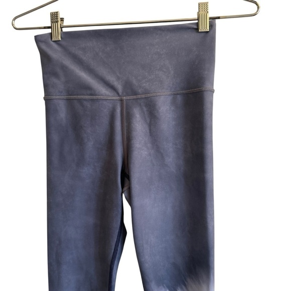 Athleta Elation Watercolor Stripe 7/8 Tight, Navy, Size XS - Picture 4 of 8